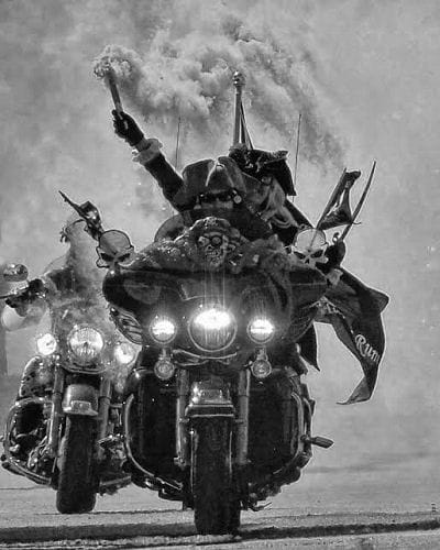 HERE COME THE PIRATES!